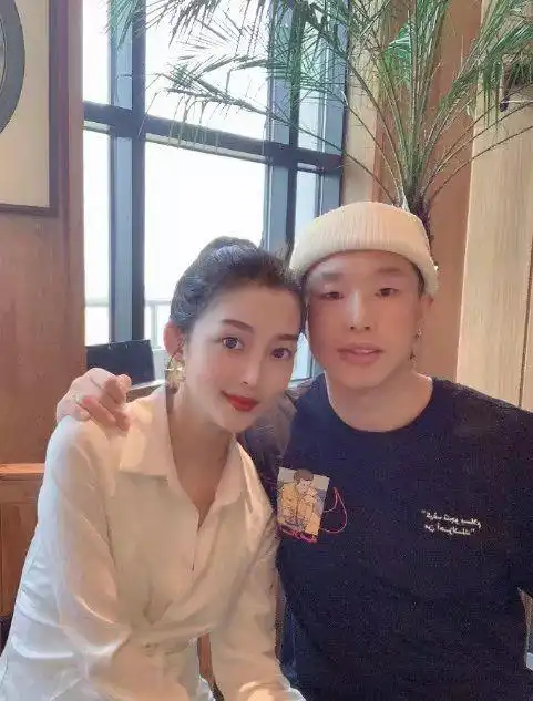 烧饼媳妇真实长相图,她是干什么的?